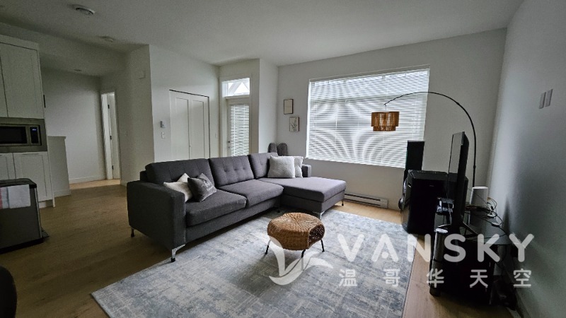 260805104515_living room 3.jpg